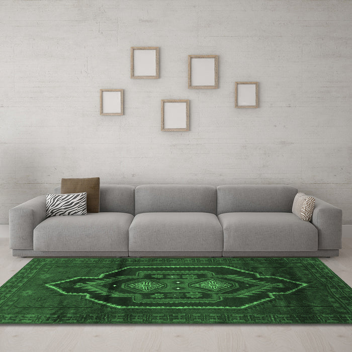 Machine Washable Persian Emerald Green Traditional Area Rugs in a Living Room,, wshtr1528emgrn