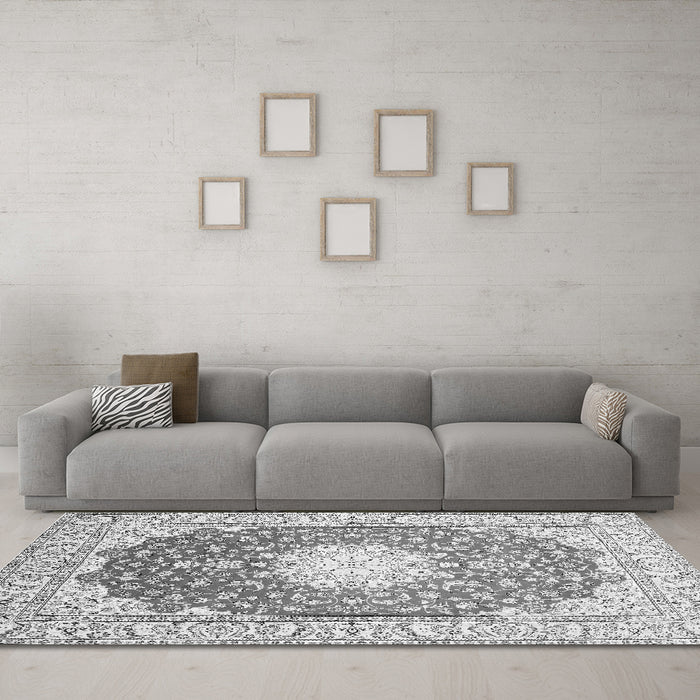 Machine Washable Medallion Gray Traditional Rug in a Living Room,, wshtr152gry