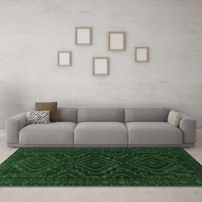 Machine Washable Persian Emerald Green Traditional Area Rugs in a Living Room,, wshtr1530emgrn
