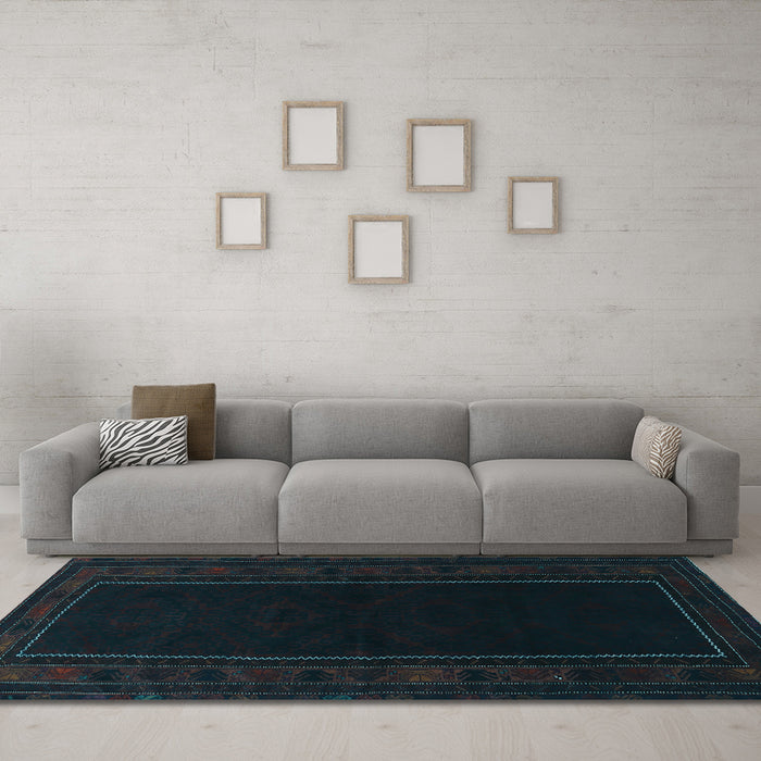 Machine Washable Persian Light Blue Traditional Rug in a Living Room, wshtr1531lblu