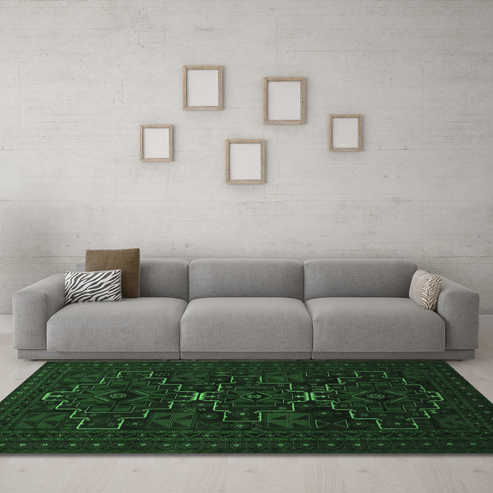 Machine Washable Persian Emerald Green Traditional Area Rugs in a Living Room,, wshtr1533emgrn