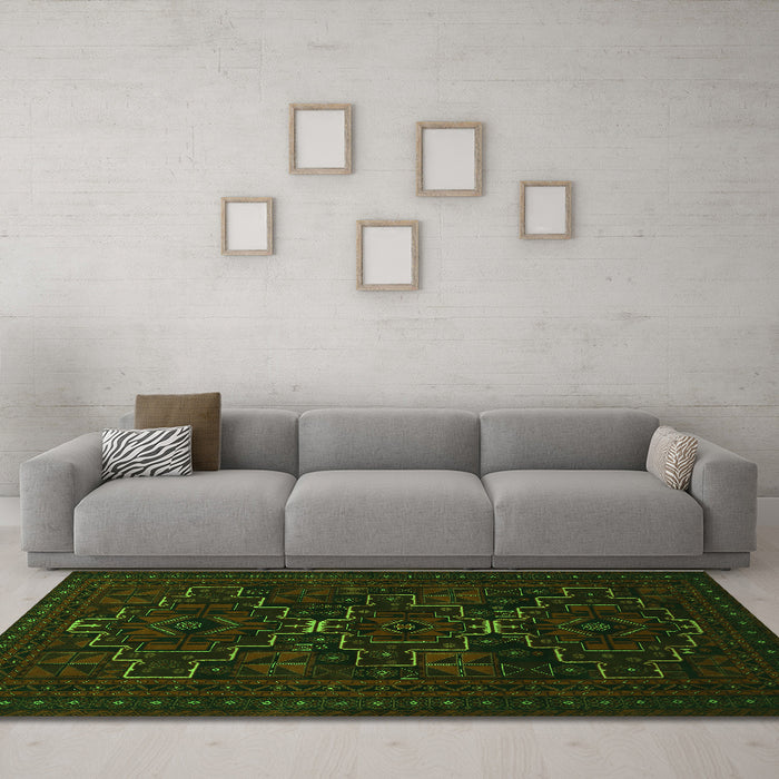Machine Washable Persian Green Traditional Area Rugs in a Living Room,, wshtr1533grn