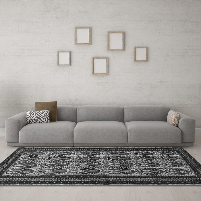 Machine Washable Persian Gray Traditional Rug in a Living Room,, wshtr1538gry