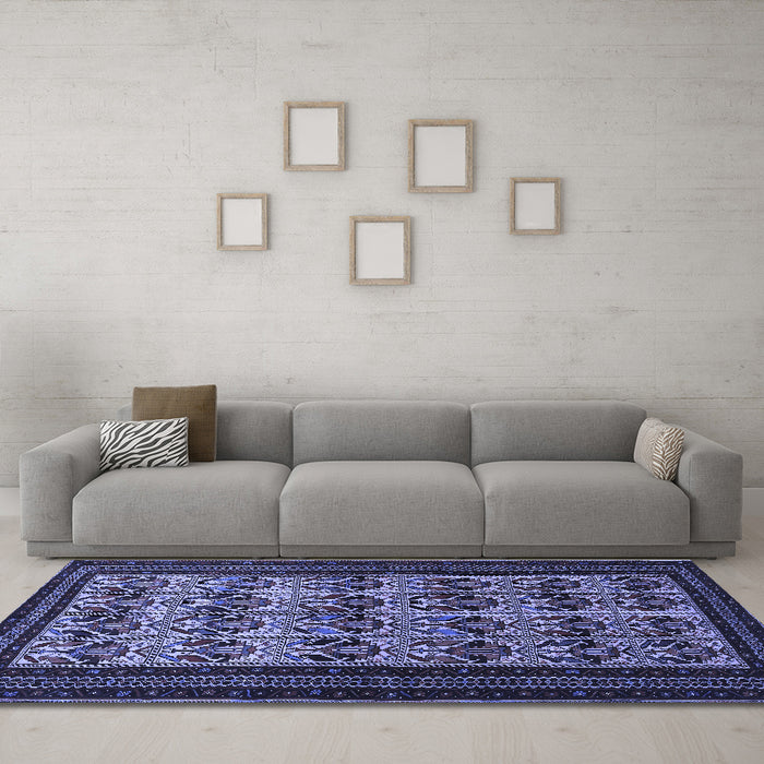 Machine Washable Persian Blue Traditional Rug in a Living Room, wshtr1538blu