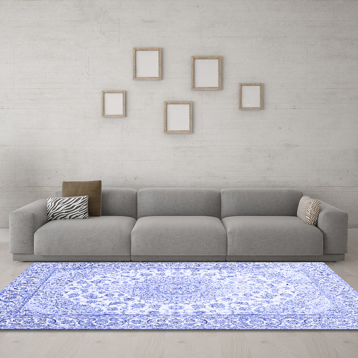 Machine Washable Medallion Blue Traditional Rug in a Living Room, wshtr153blu