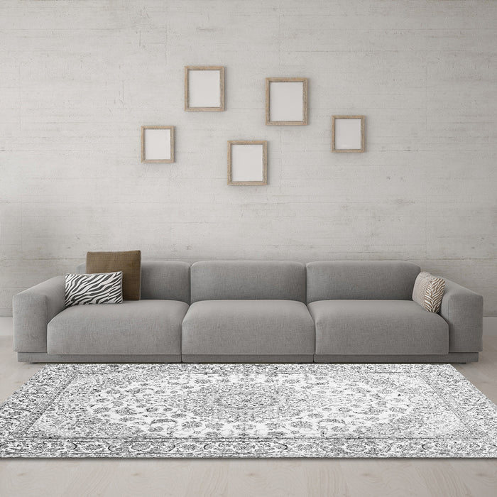 Machine Washable Medallion Gray Traditional Rug in a Living Room,, wshtr153gry