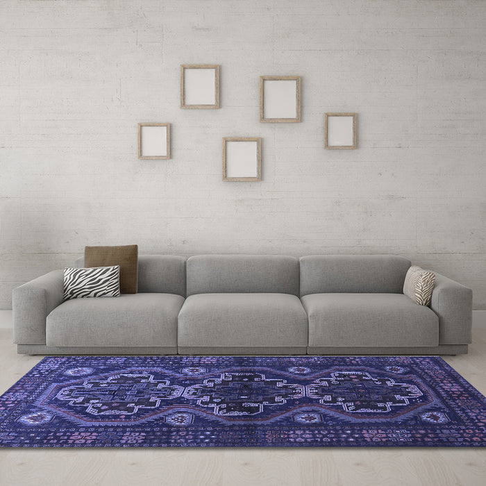 Machine Washable Persian Blue Traditional Rug in a Living Room, wshtr1541blu