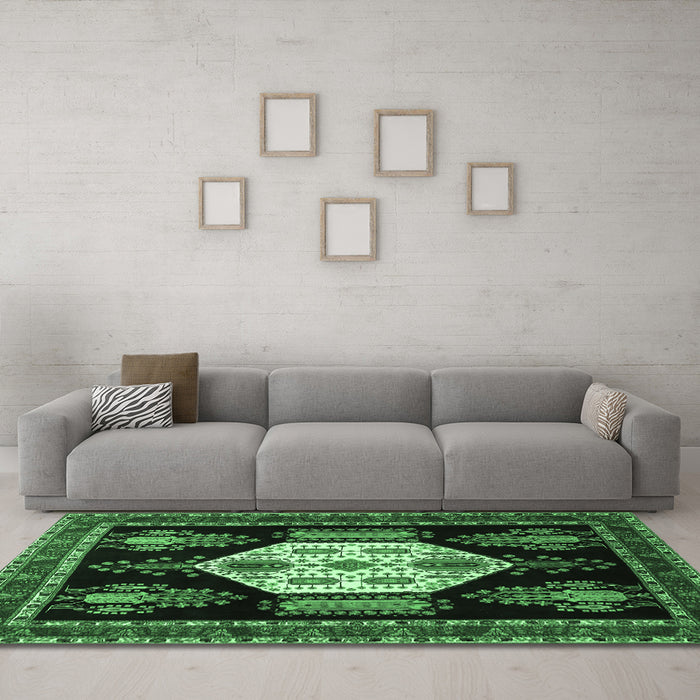 Machine Washable Persian Emerald Green Traditional Area Rugs in a Living Room,, wshtr1544emgrn