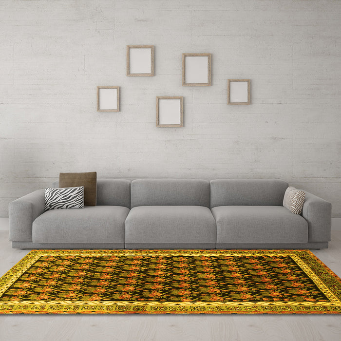 Machine Washable Persian Yellow Traditional Rug in a Living Room, wshtr1545yw