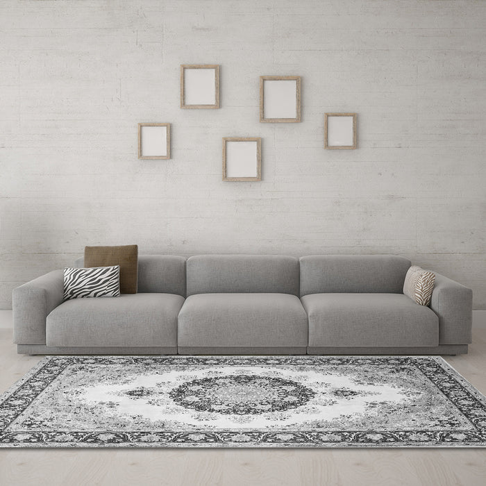 Machine Washable Medallion Gray Traditional Rug in a Living Room,, wshtr1547gry