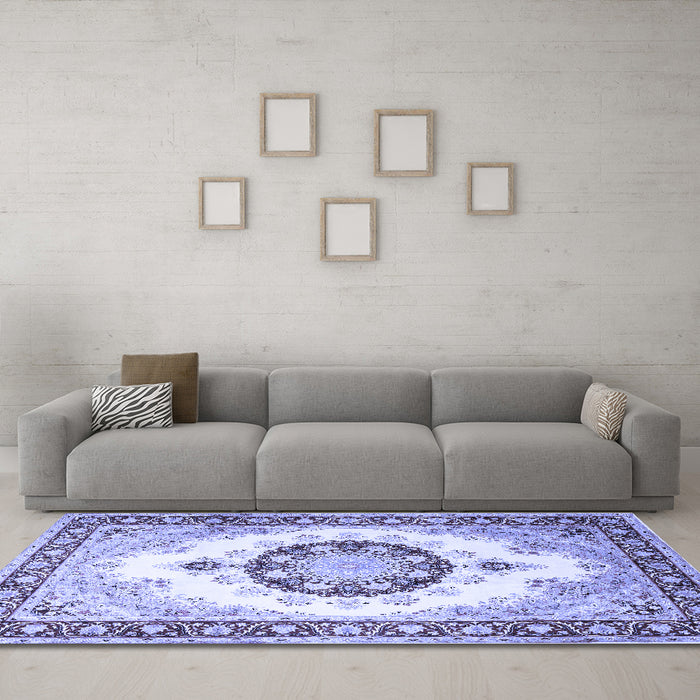 Machine Washable Medallion Blue Traditional Rug in a Living Room, wshtr1547blu