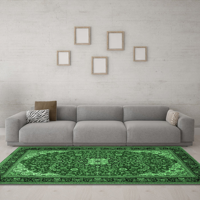 Machine Washable Medallion Emerald Green Traditional Area Rugs in a Living Room,, wshtr1549emgrn