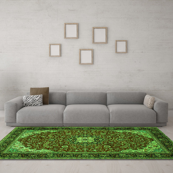 Machine Washable Medallion Green Traditional Area Rugs in a Living Room,, wshtr1549grn