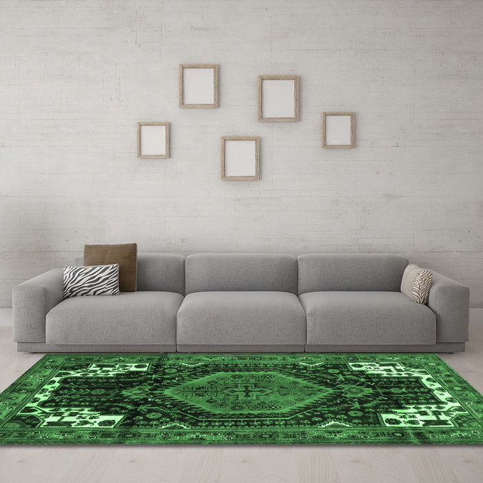 Machine Washable Persian Emerald Green Traditional Area Rugs in a Living Room,, wshtr154emgrn