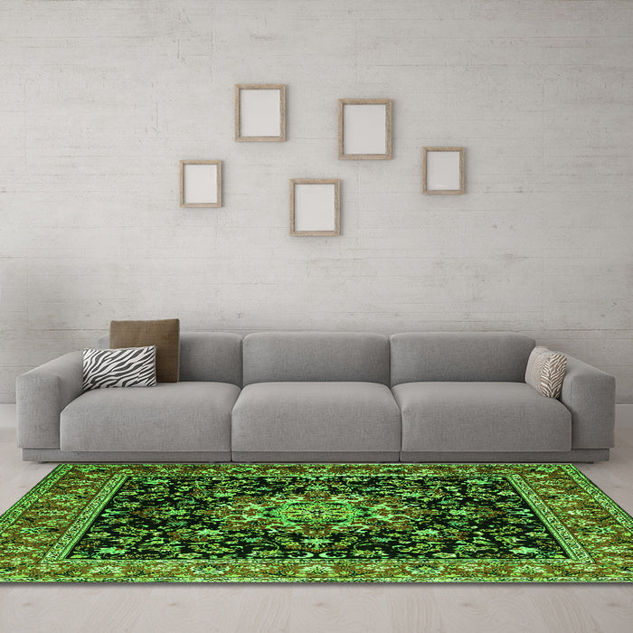 Machine Washable Persian Green Traditional Area Rugs in a Living Room,, wshtr1551grn