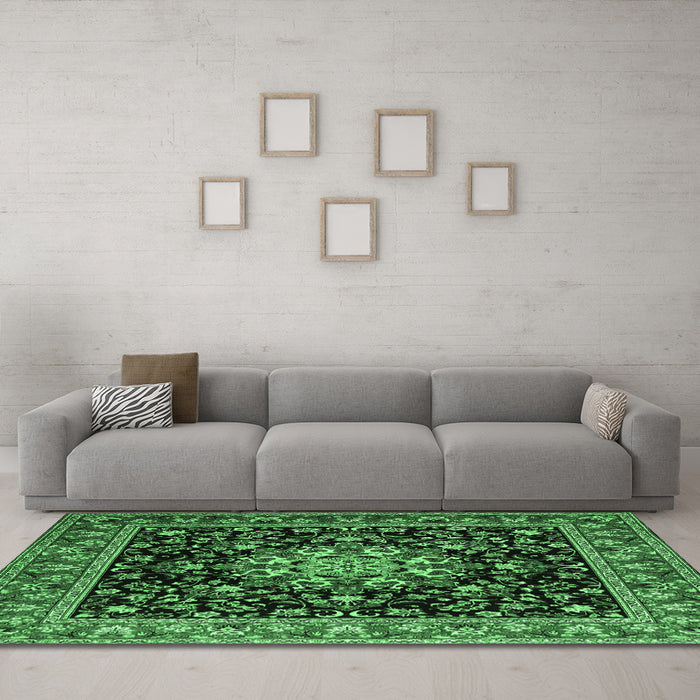 Machine Washable Persian Emerald Green Traditional Area Rugs in a Living Room,, wshtr1551emgrn