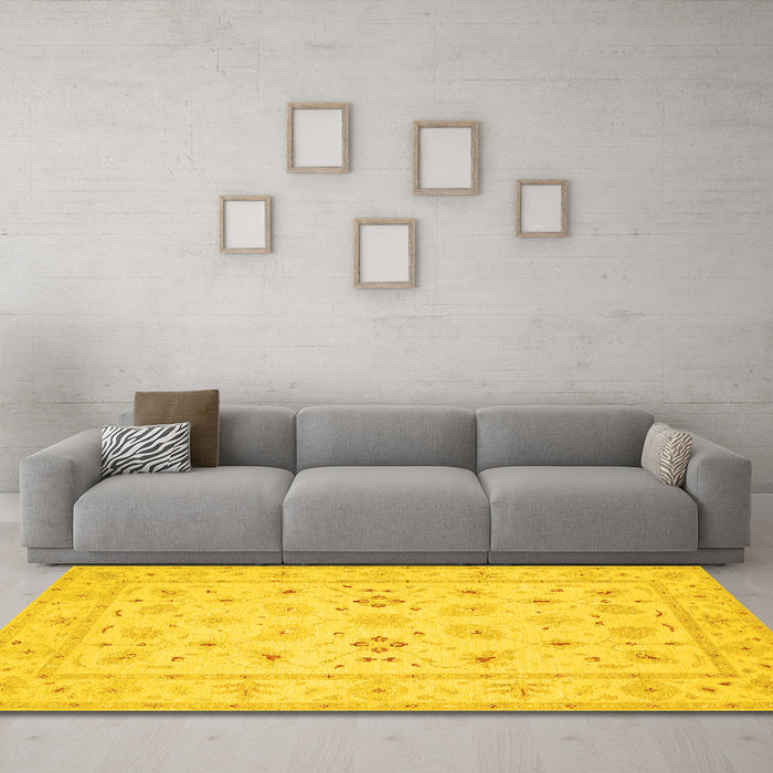 Machine Washable Persian Yellow Traditional Rug in a Living Room, wshtr1552yw