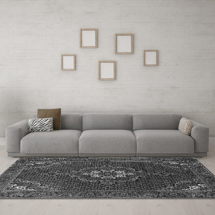 Machine Washable Persian Gray Traditional Rug in a Living Room,, wshtr1555gry