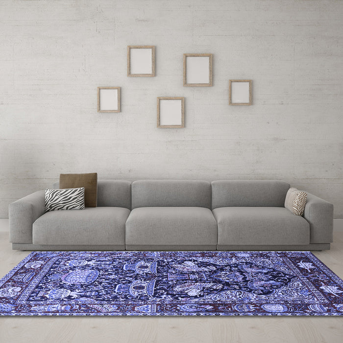 Machine Washable Animal Blue Traditional Rug in a Living Room, wshtr1556blu