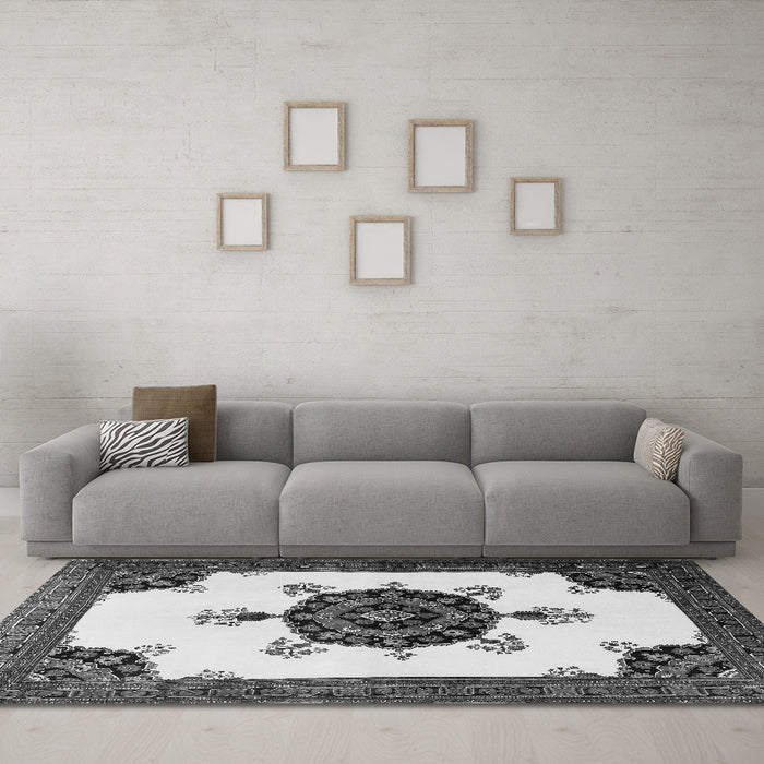 Machine Washable Medallion Gray Traditional Rug in a Living Room,, wshtr1557gry