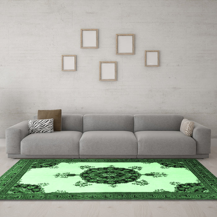 Machine Washable Medallion Emerald Green Traditional Area Rugs in a Living Room,, wshtr1557emgrn