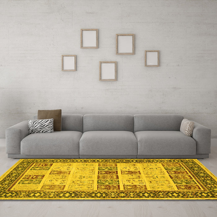 Machine Washable Persian Yellow Traditional Rug in a Living Room, wshtr1559yw
