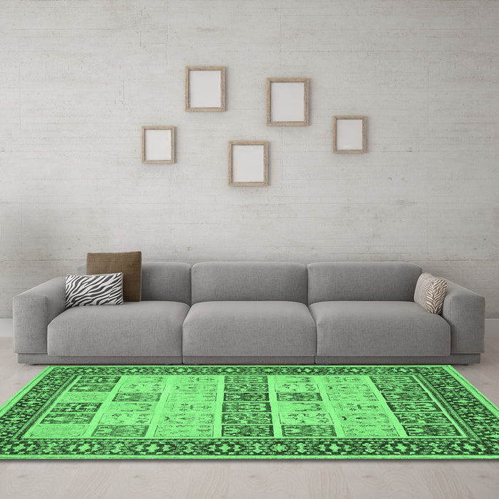 Machine Washable Persian Emerald Green Traditional Area Rugs in a Living Room,, wshtr1559emgrn