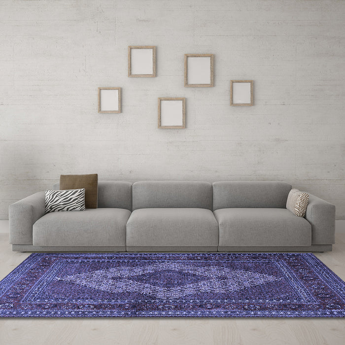 Machine Washable Persian Blue Traditional Rug in a Living Room, wshtr1563blu
