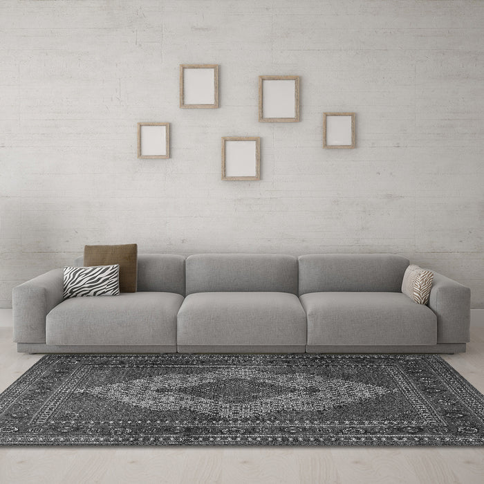 Machine Washable Persian Gray Traditional Rug in a Living Room,, wshtr1563gry