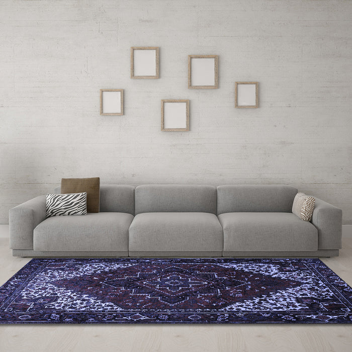 Machine Washable Persian Blue Traditional Rug in a Living Room, wshtr1568blu