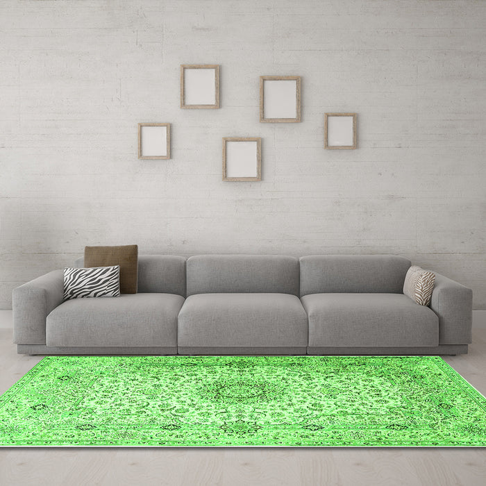 Machine Washable Medallion Green Traditional Area Rugs in a Living Room,, wshtr1574grn
