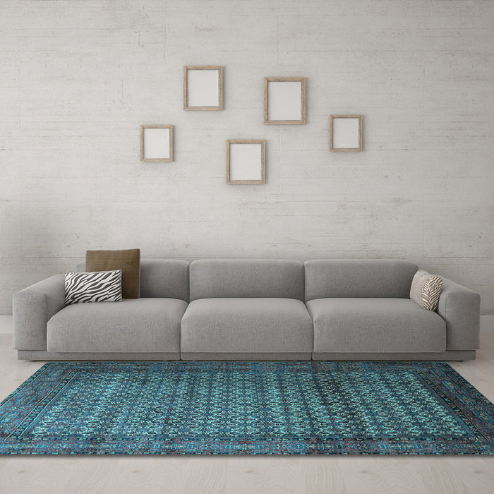 Machine Washable Persian Light Blue Traditional Rug in a Living Room, wshtr1575lblu