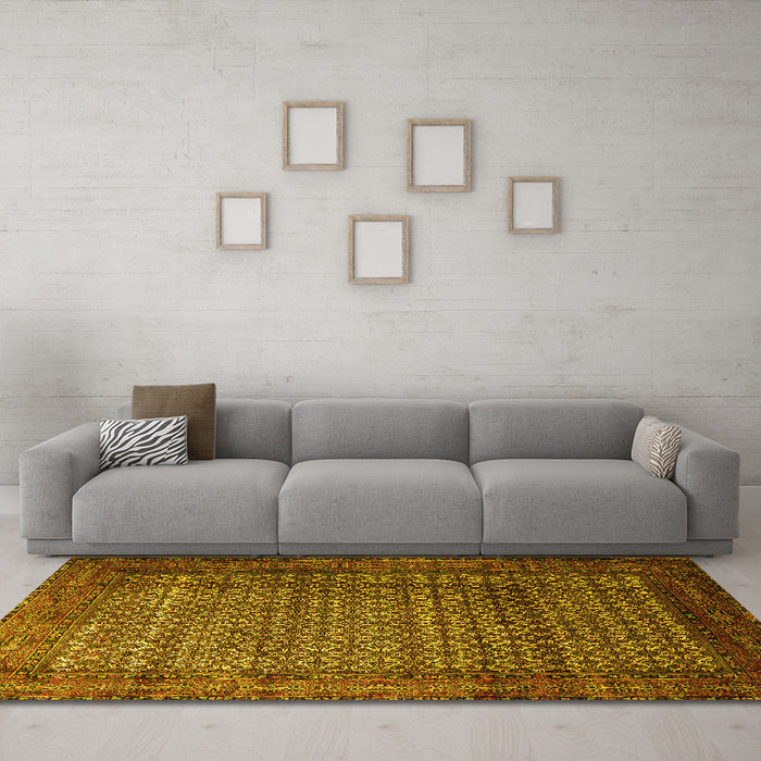 Machine Washable Persian Yellow Traditional Rug in a Living Room, wshtr1575yw