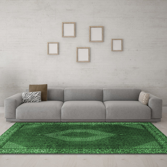 Machine Washable Medallion Emerald Green Traditional Area Rugs in a Living Room,, wshtr1576emgrn