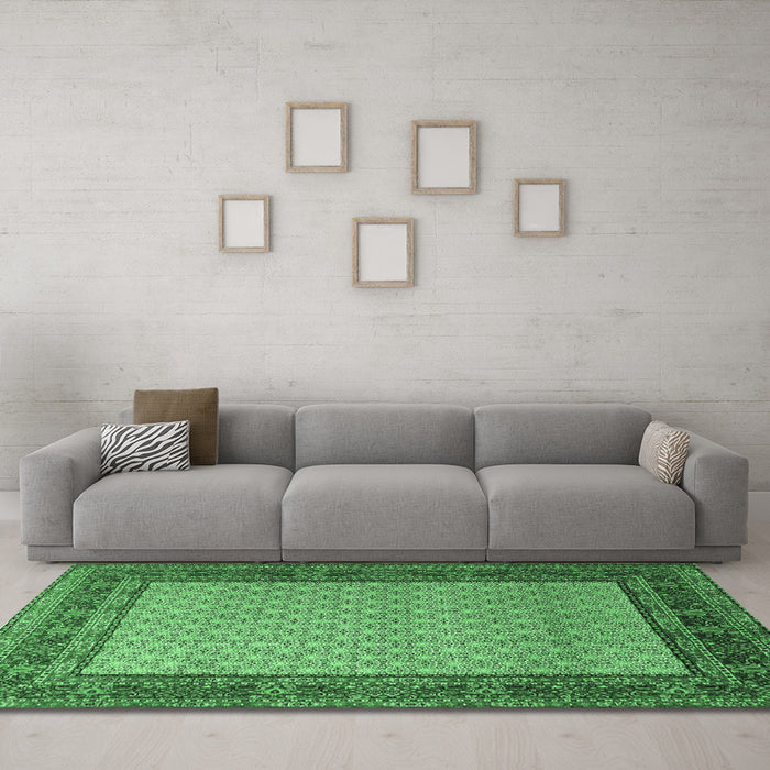 Machine Washable Persian Emerald Green Traditional Area Rugs in a Living Room,, wshtr1580emgrn
