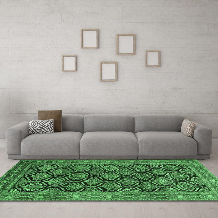 Machine Washable Persian Emerald Green Traditional Area Rugs in a Living Room,, wshtr1581emgrn