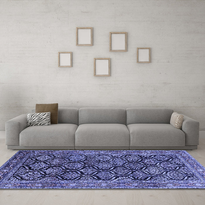 Machine Washable Persian Blue Traditional Rug in a Living Room, wshtr1581blu