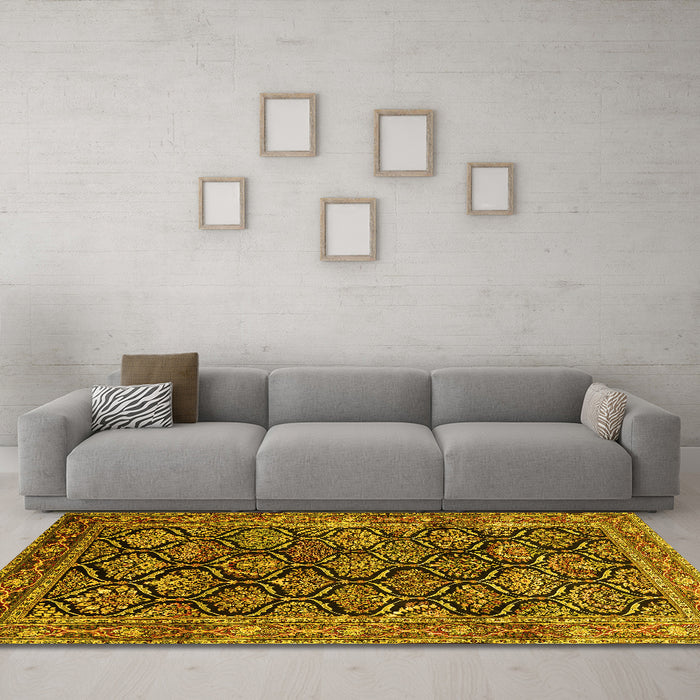 Machine Washable Persian Yellow Traditional Rug in a Living Room, wshtr1581yw