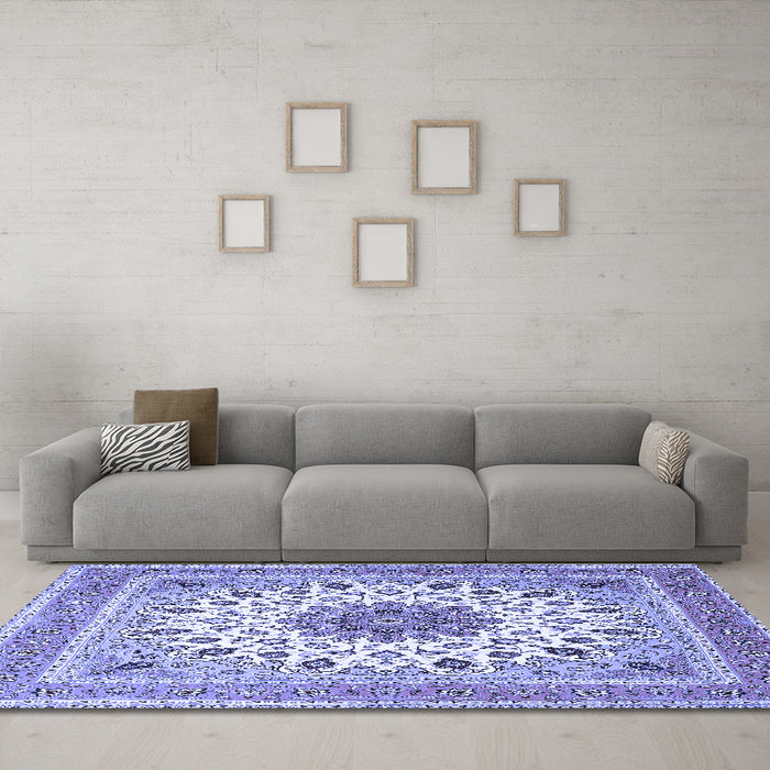 Machine Washable Medallion Blue Traditional Rug in a Living Room, wshtr1585blu