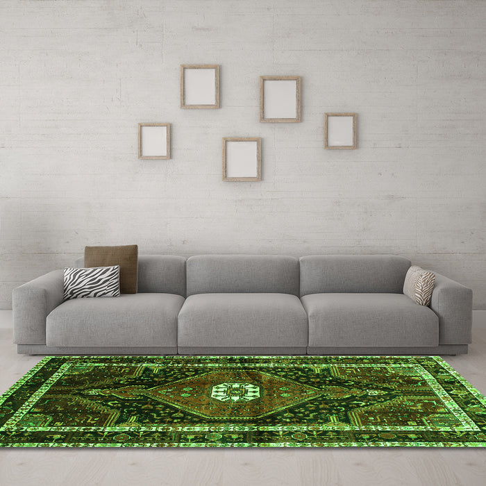 Machine Washable Persian Green Traditional Area Rugs in a Living Room,, wshtr158grn