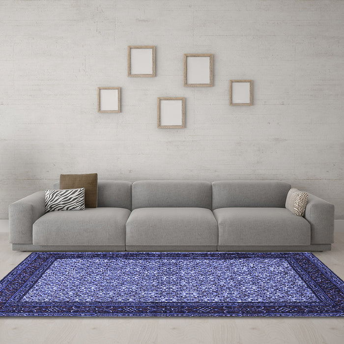 Machine Washable Persian Blue Traditional Rug in a Living Room, wshtr1593blu