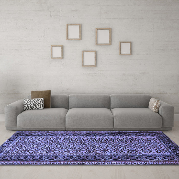 Machine Washable Persian Blue Traditional Rug in a Living Room, wshtr1594blu