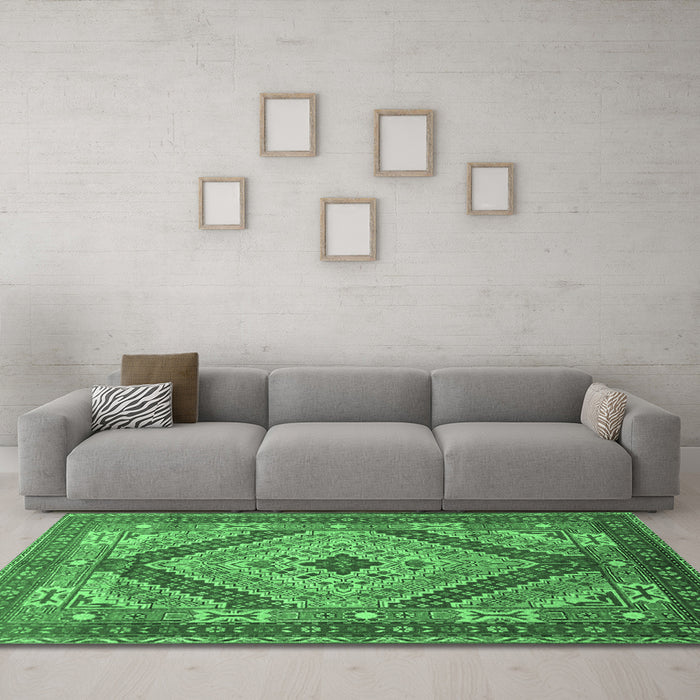 Machine Washable Persian Emerald Green Traditional Area Rugs in a Living Room,, wshtr1597emgrn
