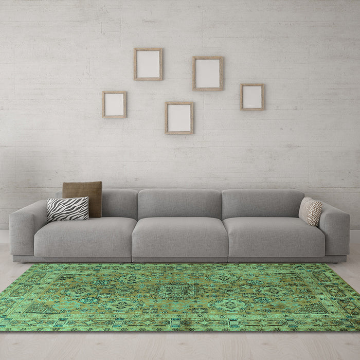 Machine Washable Persian Turquoise Traditional Area Rugs in a Living Room,, wshtr1598turq