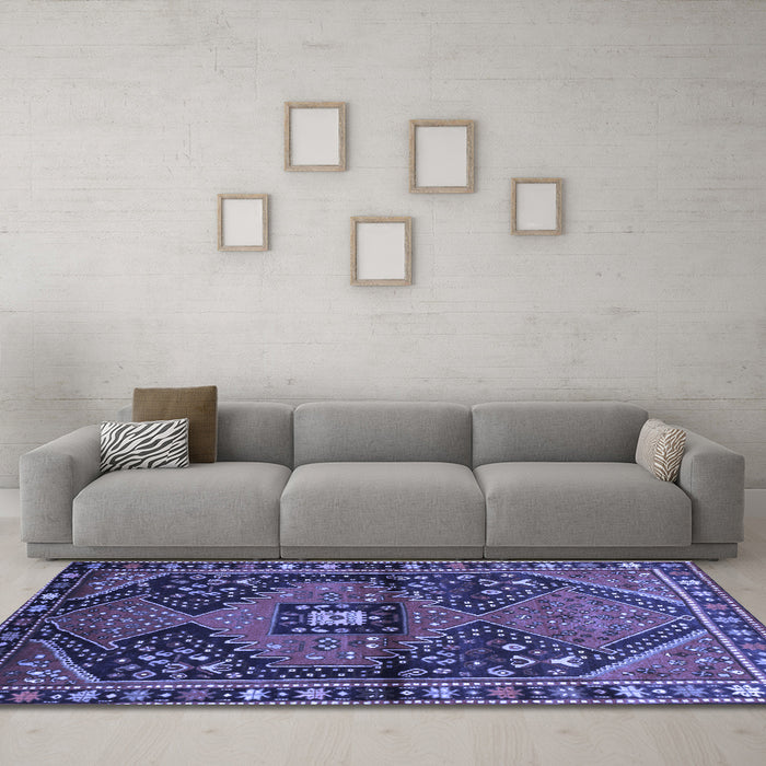 Machine Washable Persian Blue Traditional Rug in a Living Room, wshtr159blu