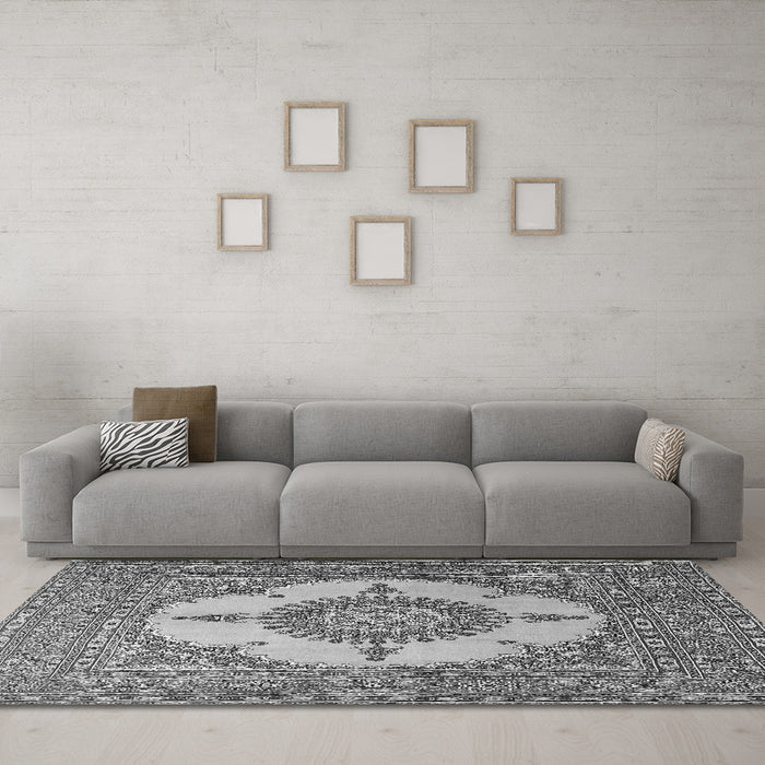 Machine Washable Medallion Gray Traditional Rug in a Living Room,, wshtr1601gry