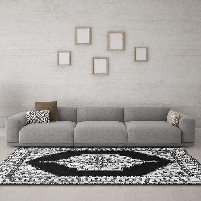 Machine Washable Medallion Gray Traditional Rug in a Living Room,, wshtr1603gry