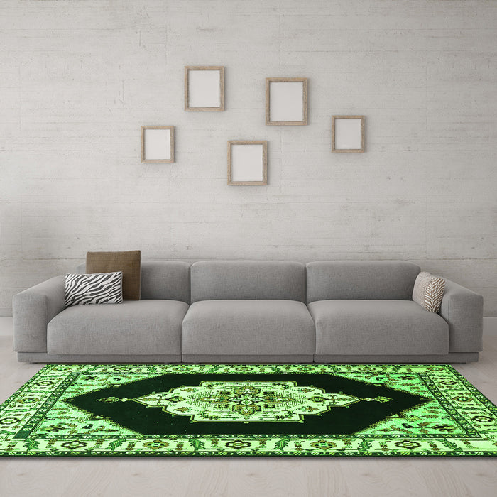 Machine Washable Medallion Green Traditional Area Rugs in a Living Room,, wshtr1603grn
