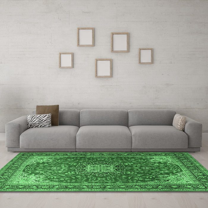Machine Washable Medallion Emerald Green Traditional Area Rugs in a Living Room,, wshtr1609emgrn