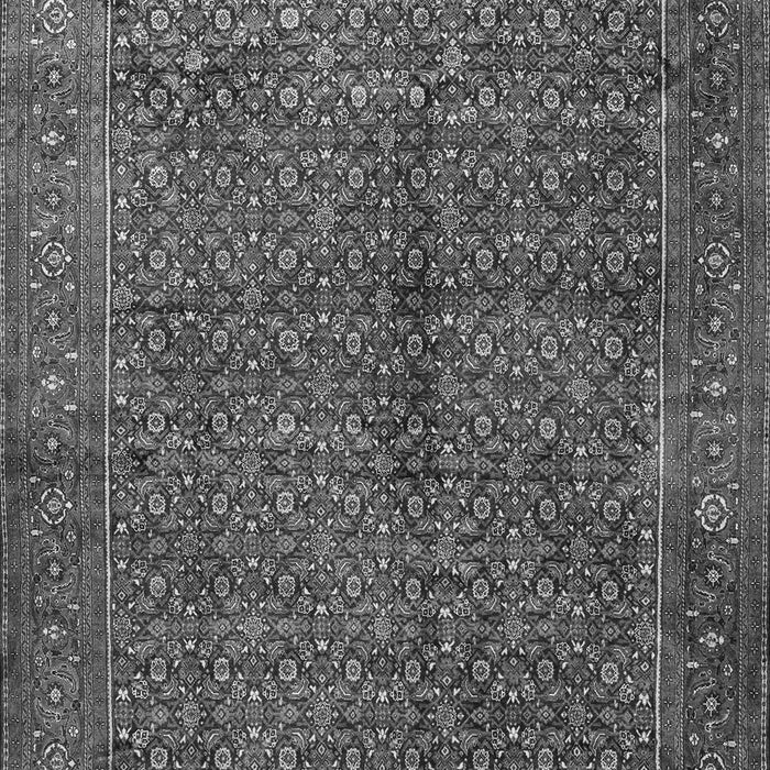 Serging Thickness of Machine Washable Persian Gray Traditional Rug, wshtr1616gry